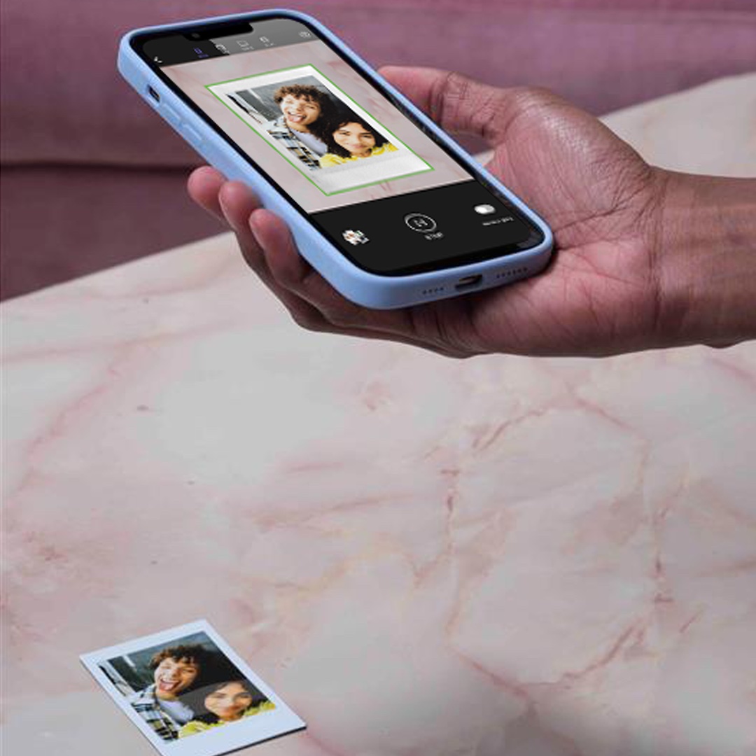 Fujifilm INSTAX UP! App per smartphone per arricchire l’esperienza della fotografia istantanea INSTAX